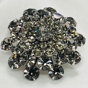 Beautiful Smoked Gray, Rhinestone, Flower Brooch/Pin.